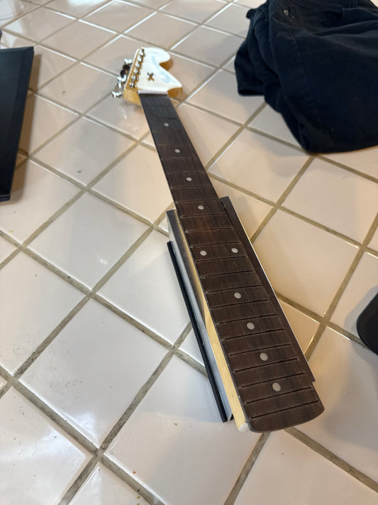 Fretless Glass Guitar Neck Conversion
